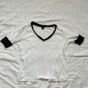 White short sleeve shirt